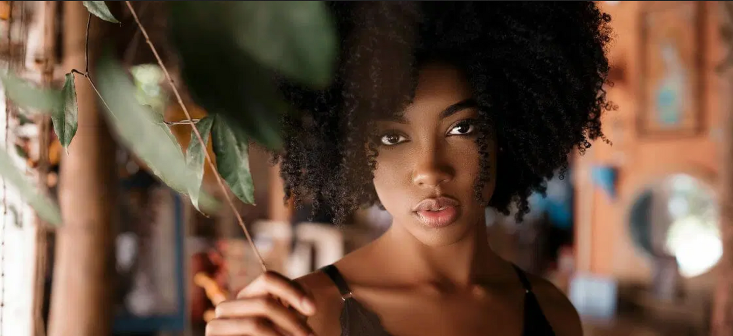 Les meilleures astuces pour stimuler la croissance des cheveux afro